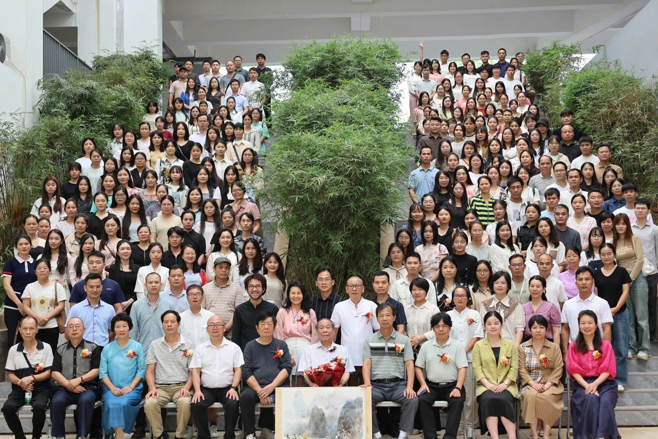 桂平市中小学美术教师水彩画专题培训活动暨大藤峡水彩画社成立仪式在我校顺利举行 丨 乐鱼游戏app官网登录入口·(中国)官方网站